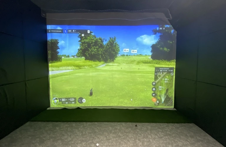 24時間いつでも、あなたのゴルフパートナー。INDOOR GOLF IMPACT ZONE