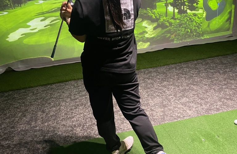 下中野でゴルフを極めよう！INDOOR GOLF IMPACT ZONE