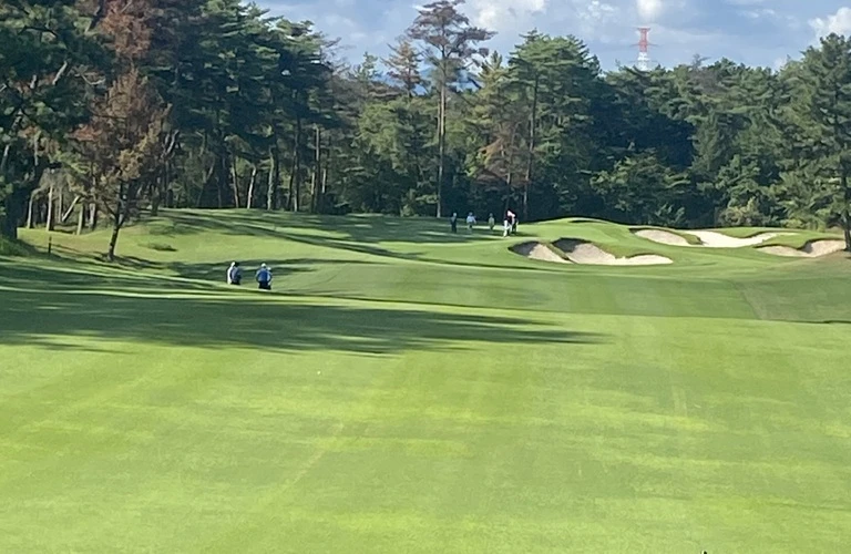 あなたのゴルフライフをサポートする、便利で快適な室内ゴルフ空間！INDOOR GOLF IMPACT ZONE