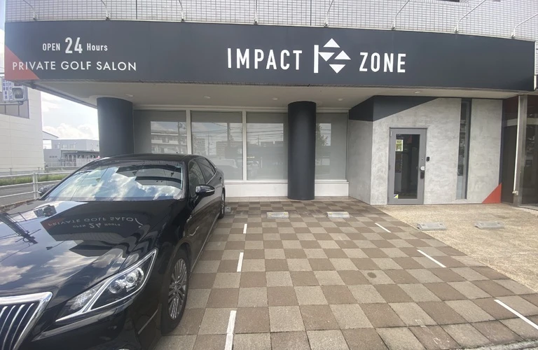 気軽にインドアゴルフ！辰巳で都度払いのレッスンを！INDOOR GOLF IMPACT ZONE